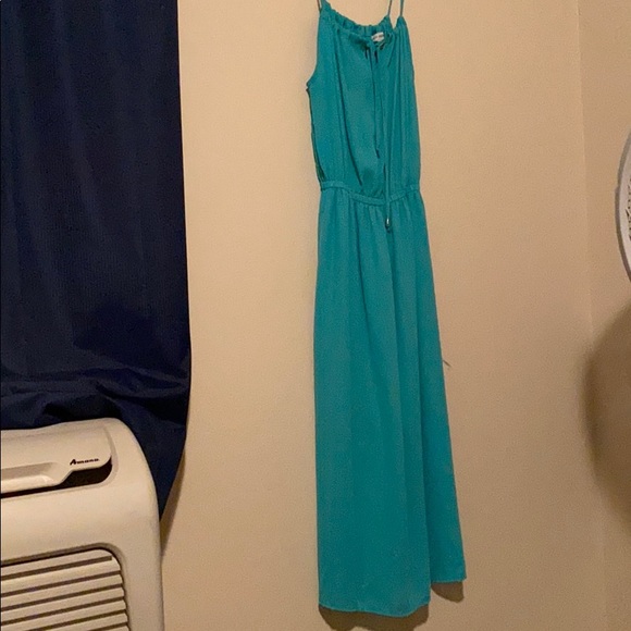 Long Dress - Picture 2 of 3